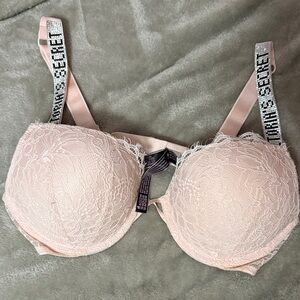 Victoria's Secret Lace Push-Up Bra in Pink